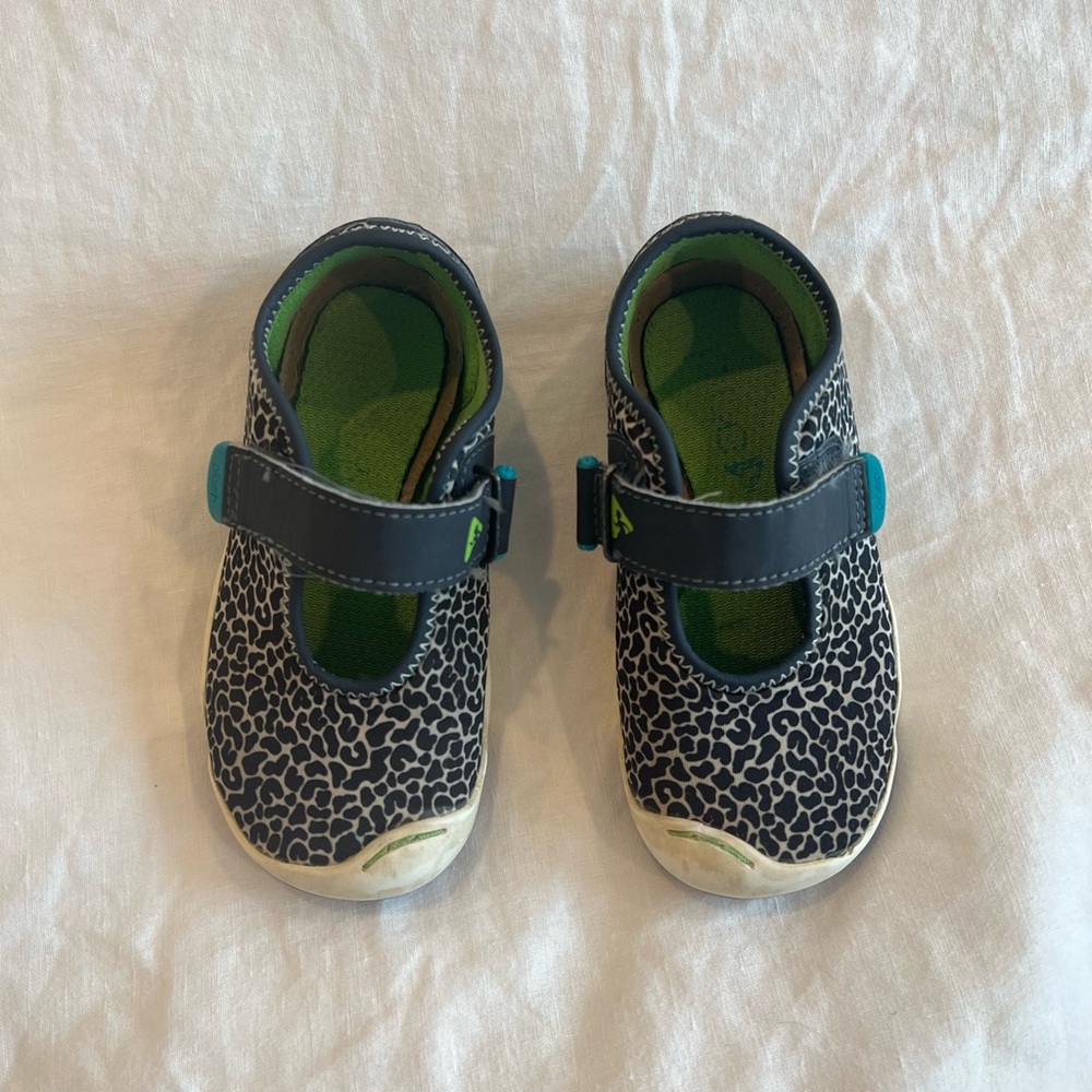PLAE Chloe size 9